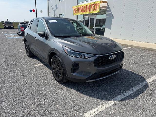 Certified 2023 Ford Escape Active w/ Cold Weather Package image 7