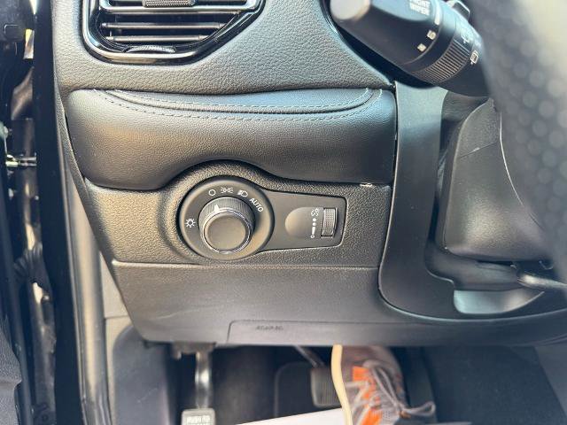 Used 2024 Dodge Durango SXT image 23