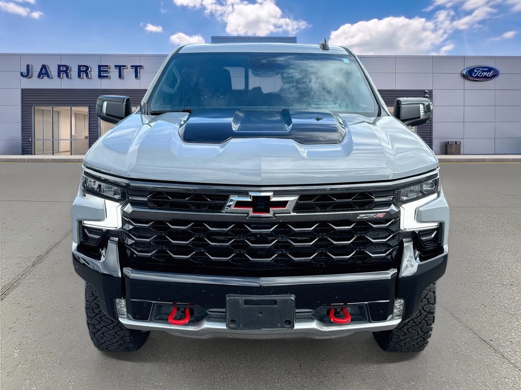 Used 2024 Chevrolet Silverado 1500 ZR2 w/ Technology Package AWD/4WD image 2