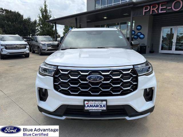 Certified 2025 Ford Explorer Platinum RWD image 4