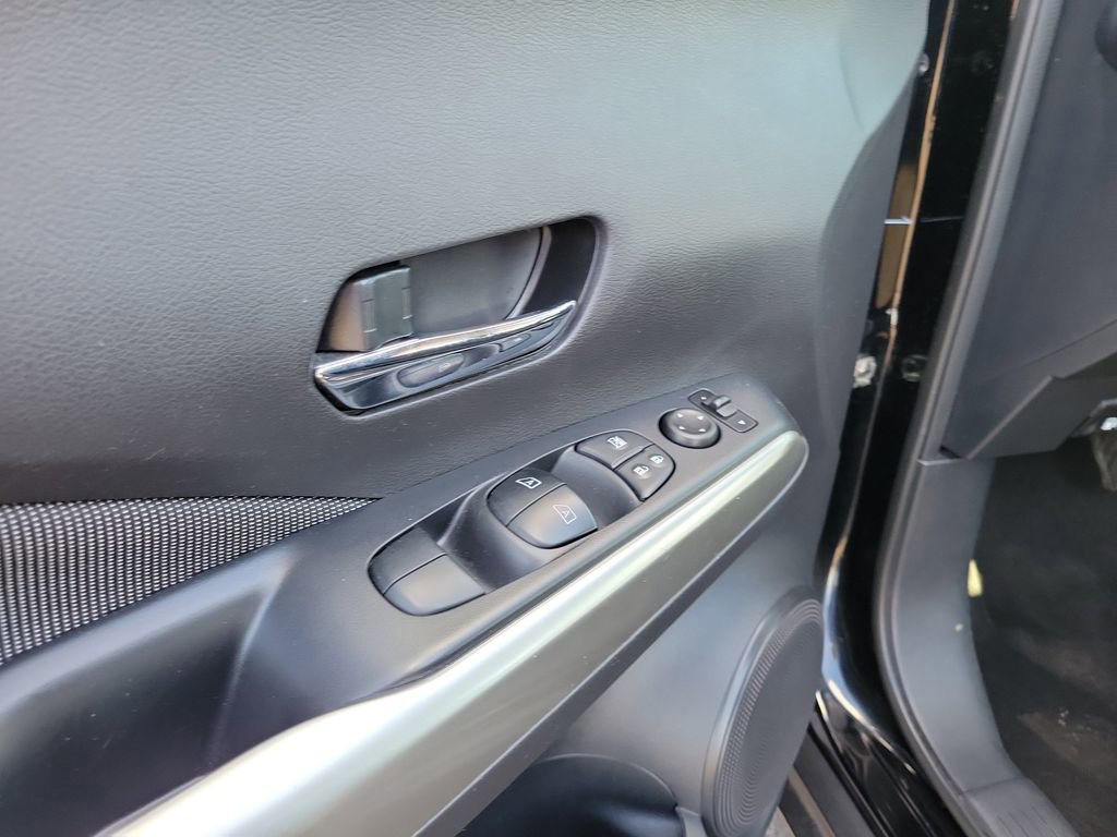 Used 2019 Nissan Kicks SV image 19