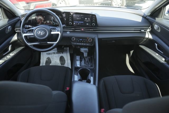 Used 2021 Hyundai Elantra SEL w/ Convenience Package image 20