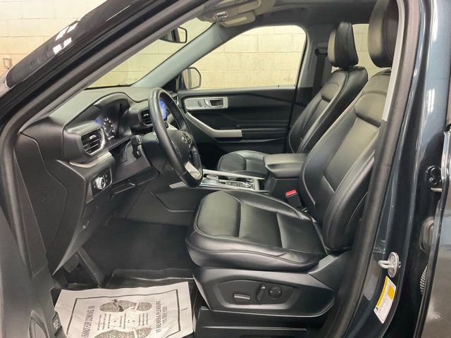 Certified 2023 Ford Explorer XLT w/ Equipment Group 202A image 13