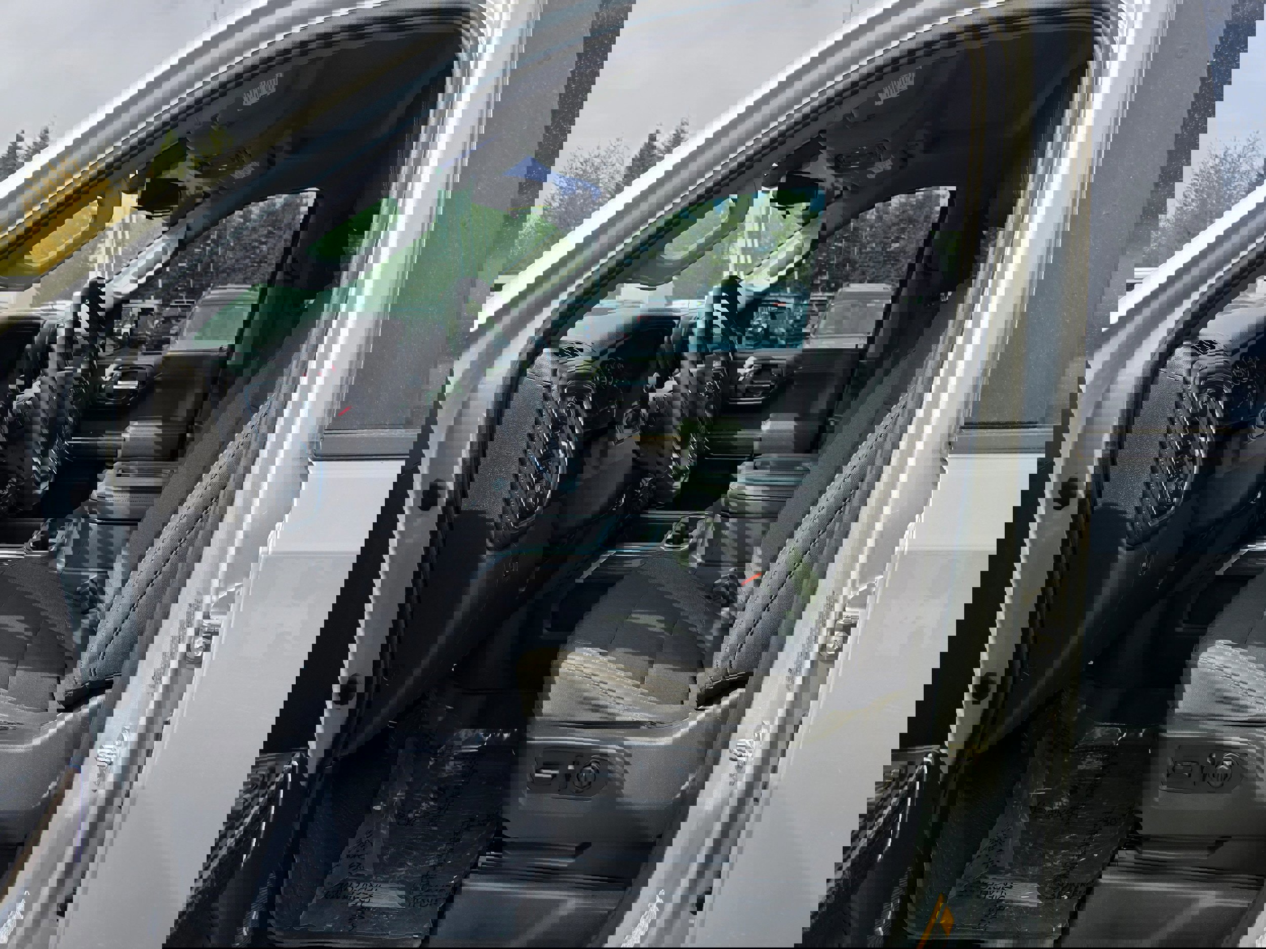 Used 2019 Chevrolet Silverado 1500 RST image 21