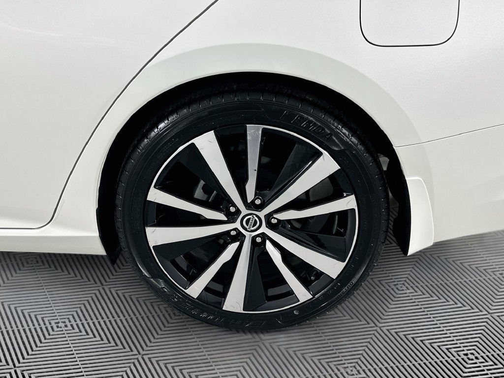 Used 2022 Nissan Altima 2.0 SR FWD image 29