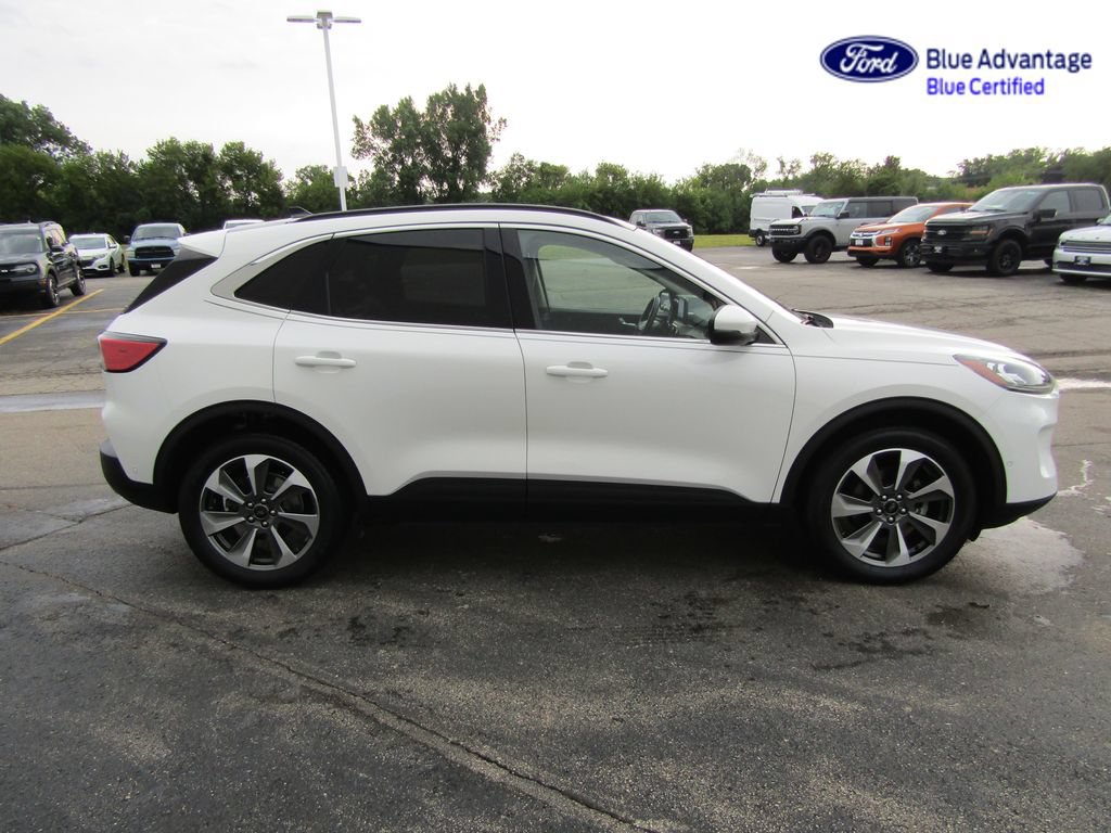 Certified 2020 Ford Escape Titanium AWD/4WD image 11