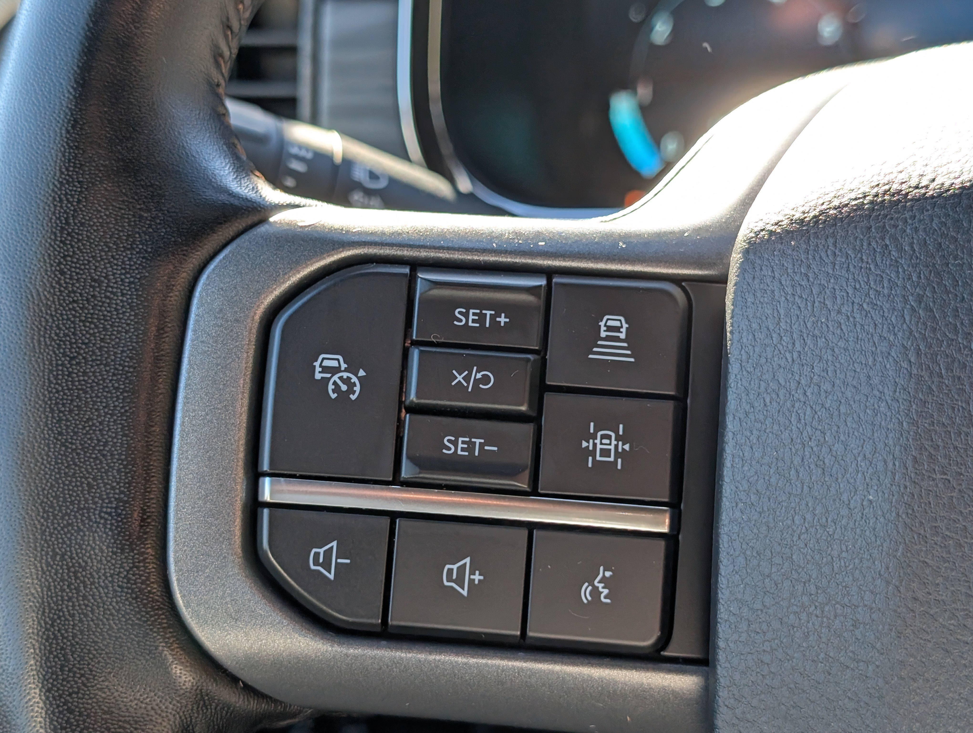 Certified 2024 Ford F150 Lariat AWD/4WD image 22
