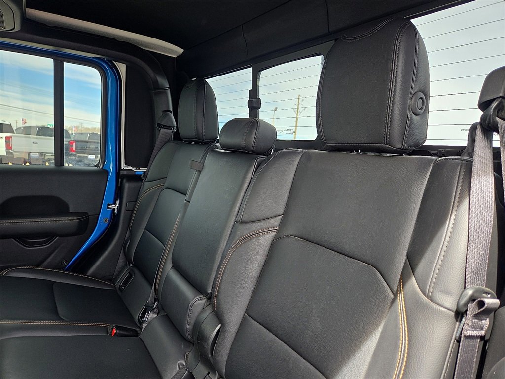 Used 2024 Jeep Gladiator Sport image 20
