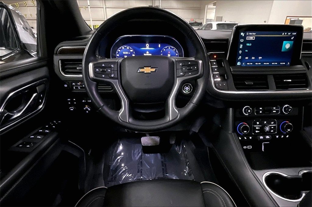 Used 2023 Chevrolet Suburban Premier image 5