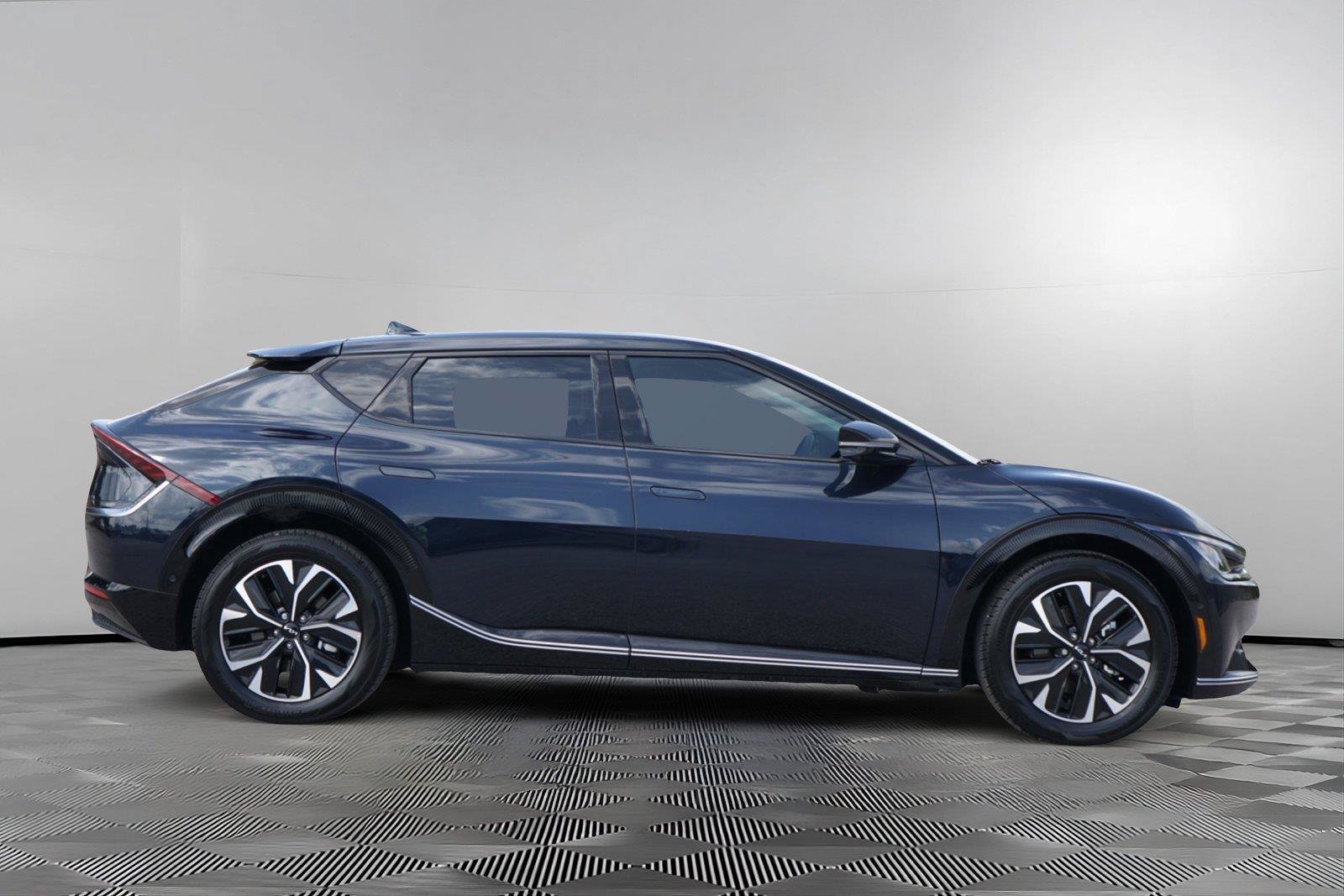 Used 2024 Kia EV6 Wind w/ Wind Technology Package RWD image 4