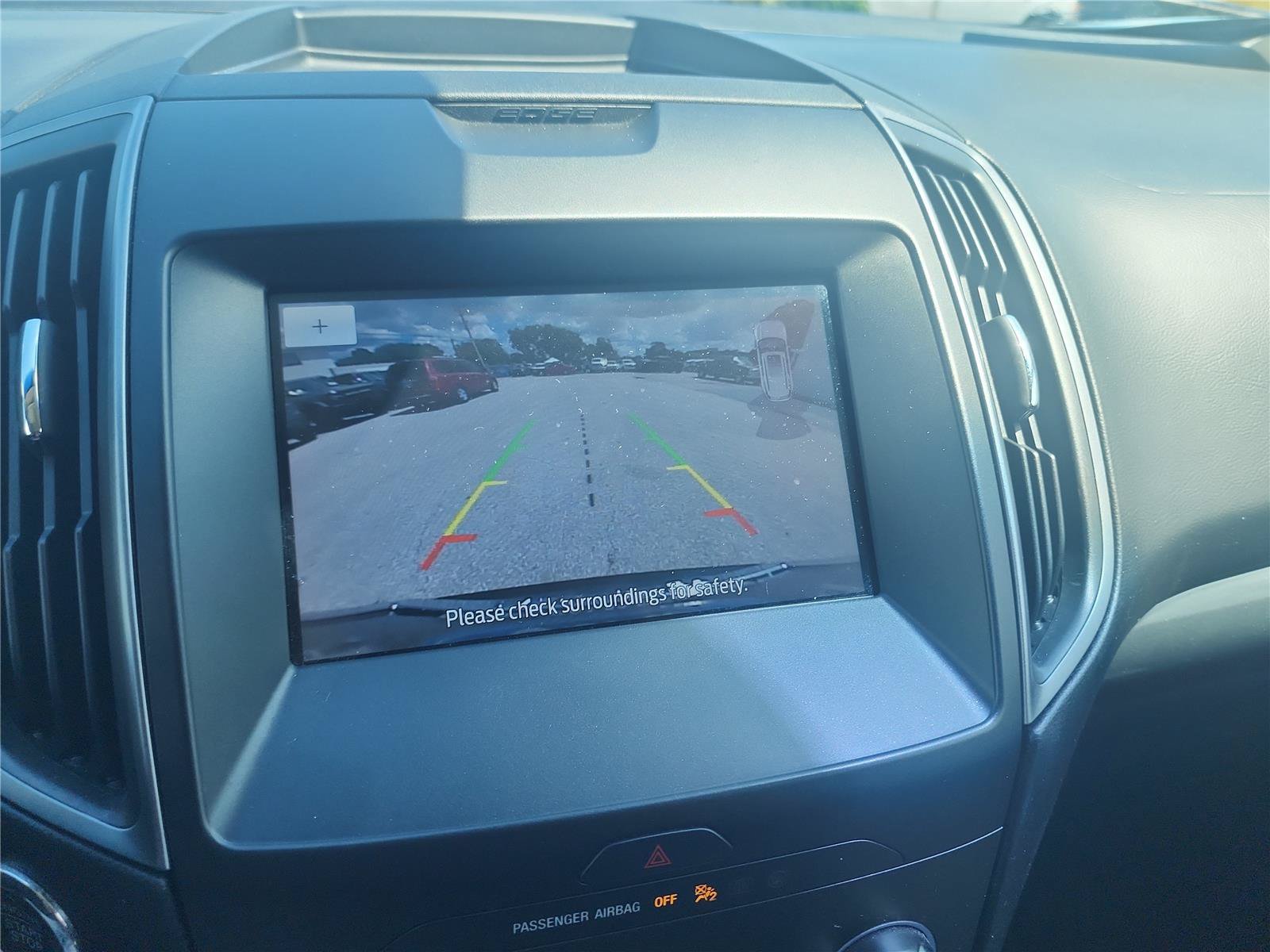 Certified 2020 Ford Edge SE FWD image 29