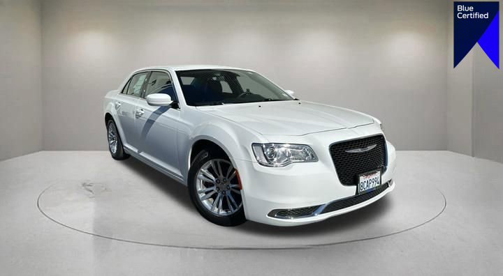 Used 2018 Chrysler 300 Touring L