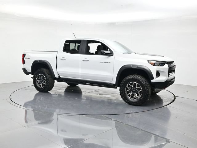 Used 2026 Chevrolet Colorado ZR2 AWD/4WD image 3