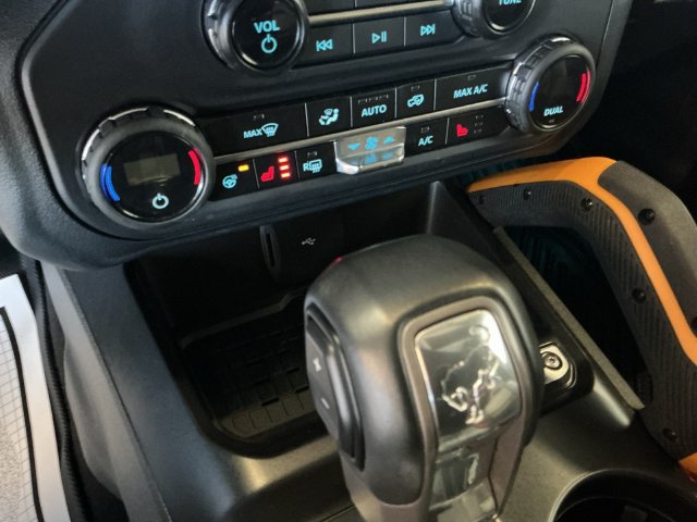 Certified 2024 Ford Bronco Badlands AWD/4WD image 17