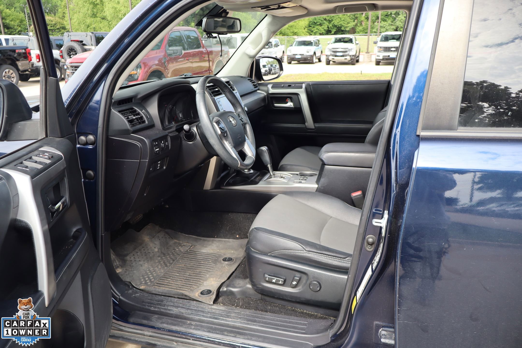 Used 2021 Toyota 4Runner SR5 Premium w/ Moonroof Package AWD/4WD image 26