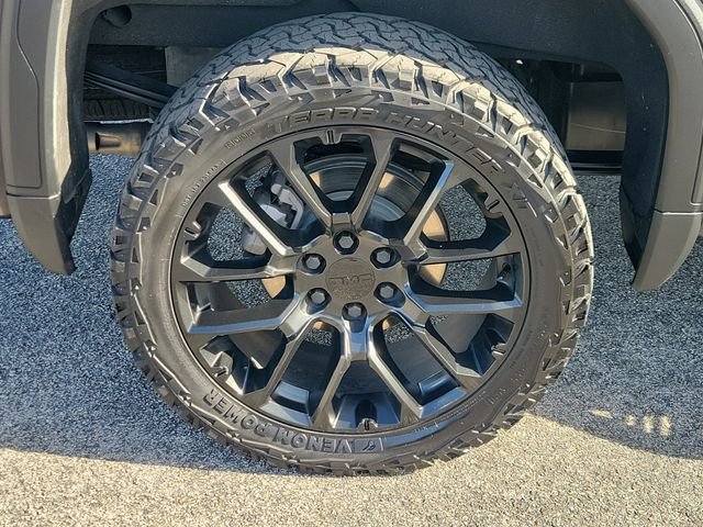 Used 2023 GMC Sierra 1500 AT4 w/ AT4 Premium Package image 6