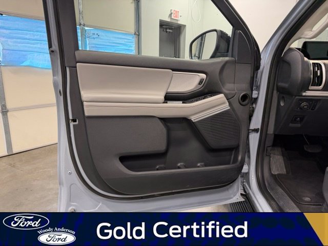 Certified 2025 Ford Expedition Active AWD/4WD image 23