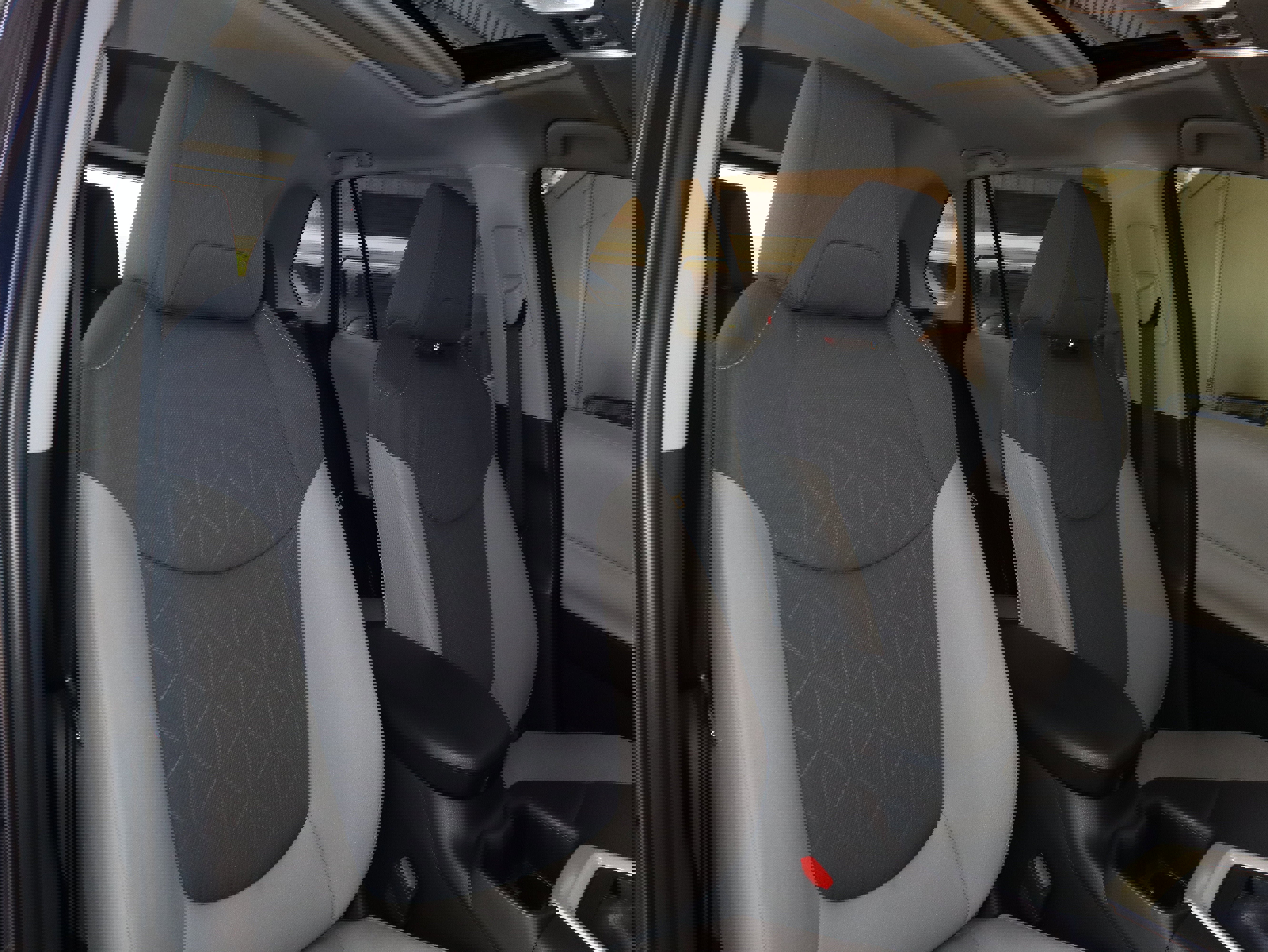 Used 2024 Toyota RAV4 XLE w/ Convenience Package image 42