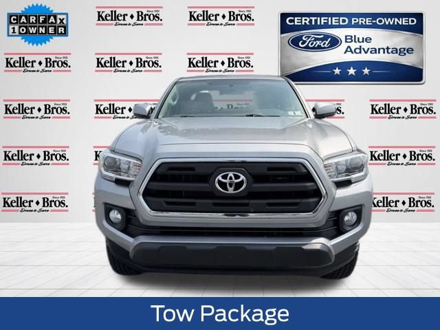 Used 2017 Toyota Tacoma SR5 AWD/4WD image 2