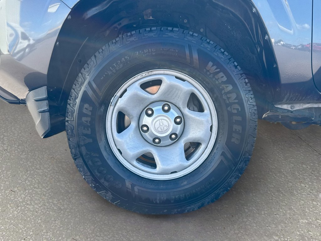 Used 2017 Toyota Tacoma SR RWD image 27