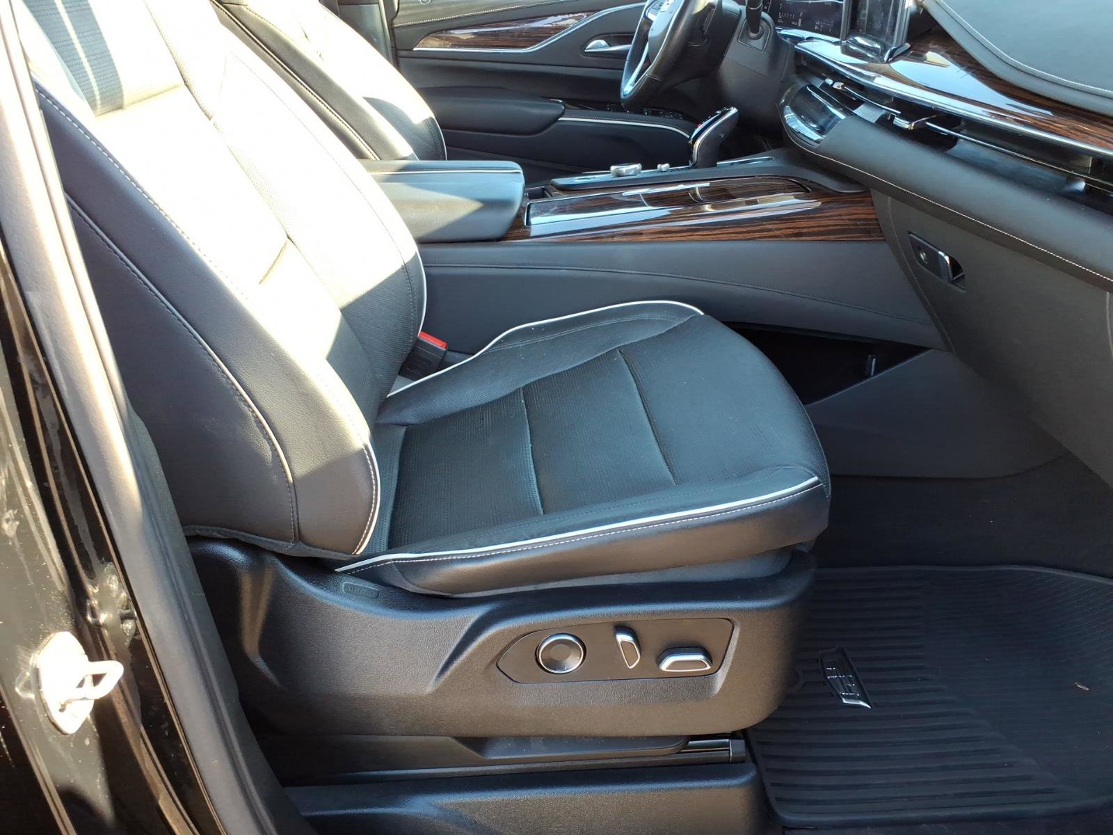 Used 2021 Cadillac Escalade Premium Luxury w/ Performance Package image 9