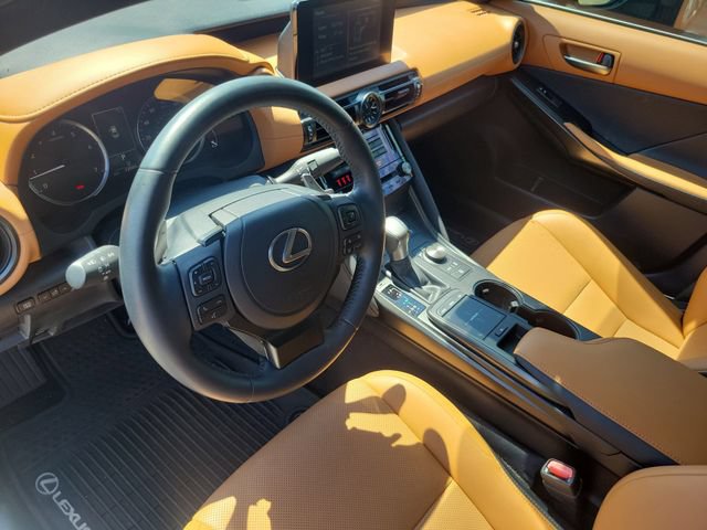 Used 2024 Lexus IS 300 w/ Premium Package RWD image 15