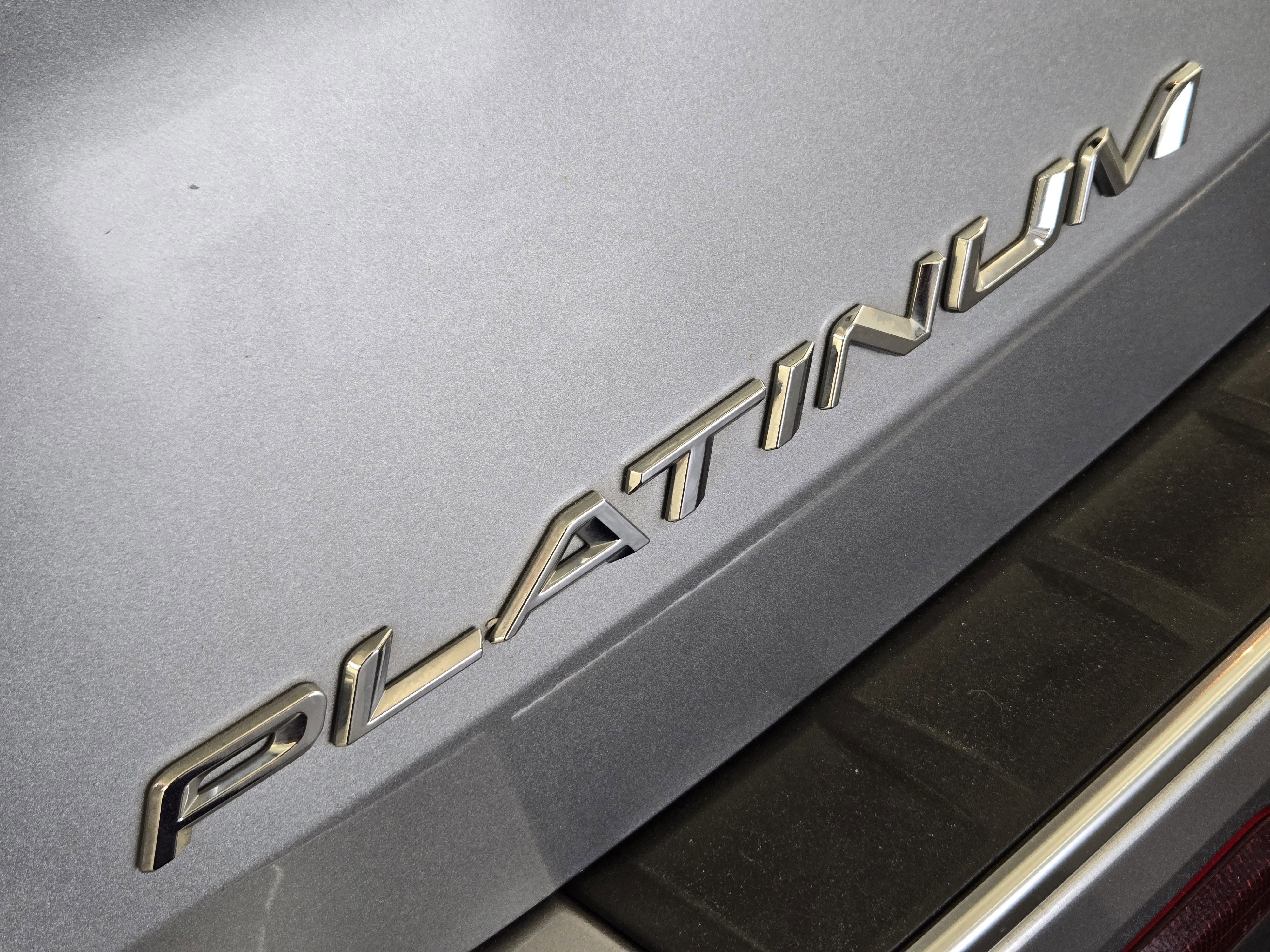 Certified 2023 Ford Explorer Platinum image 11