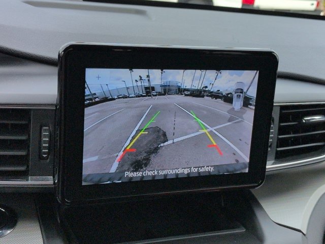 Certified 2020 Ford Explorer XLT w/ Equipment Group 202A AWD/4WD image 20