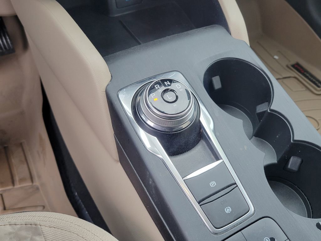 Certified 2020 Ford Escape SE image 27