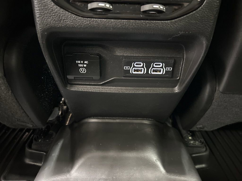 Used 2022 Jeep Grand Cherokee L Limited w/ Luxury Tech Group II image 26