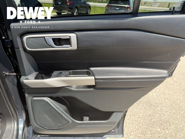 Certified 2023 Ford Explorer XLT w/ Equipment Group 202A AWD/4WD image 34