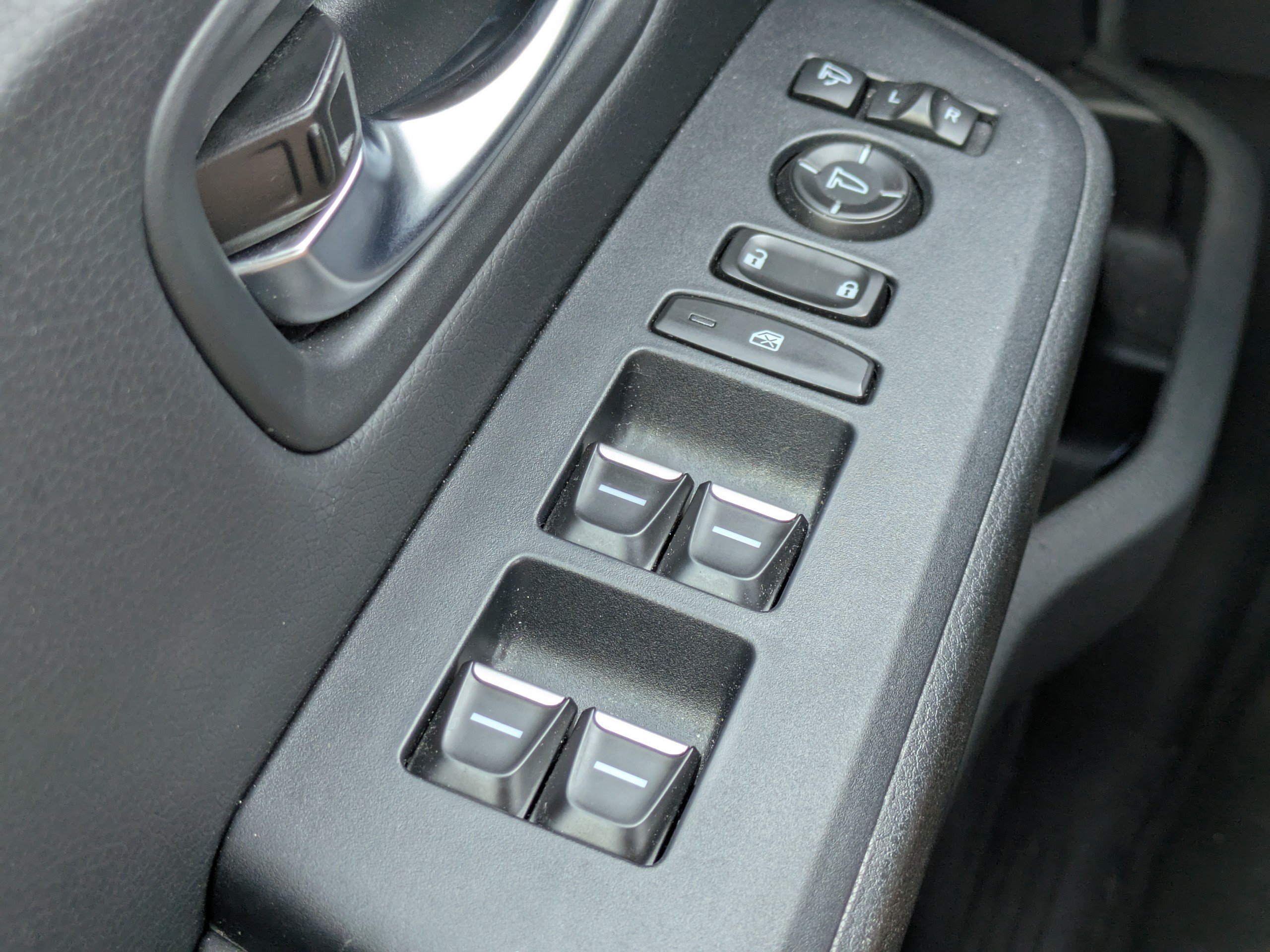 Used 2025 Honda Pilot Black Edition image 20