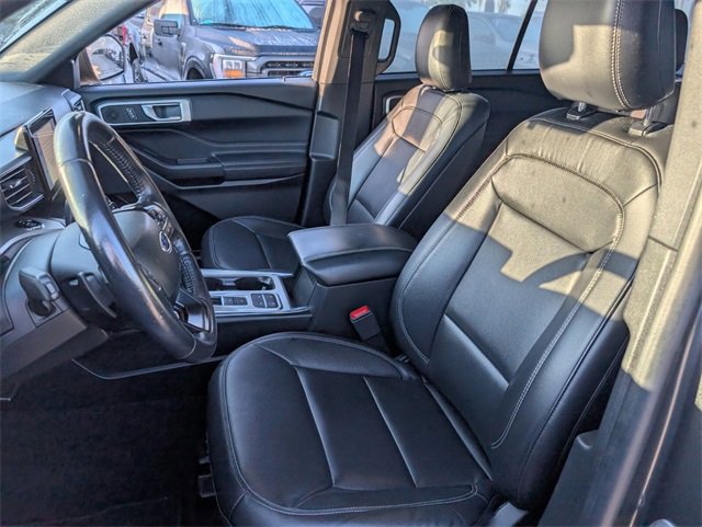 Certified 2020 Ford Explorer XLT w/ Equipment Group 202A image 8