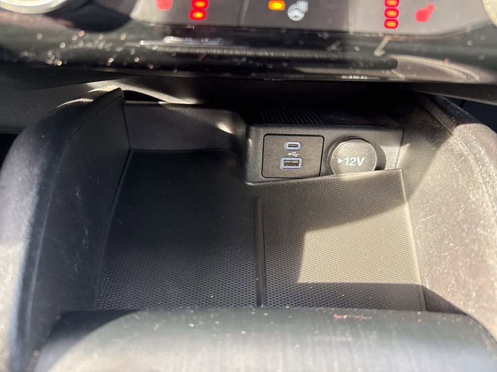 Certified 2022 Ford Escape SE w/ Cold Weather Package image 27