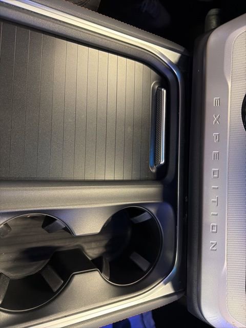 Certified 2025 Ford Expedition Active image 42