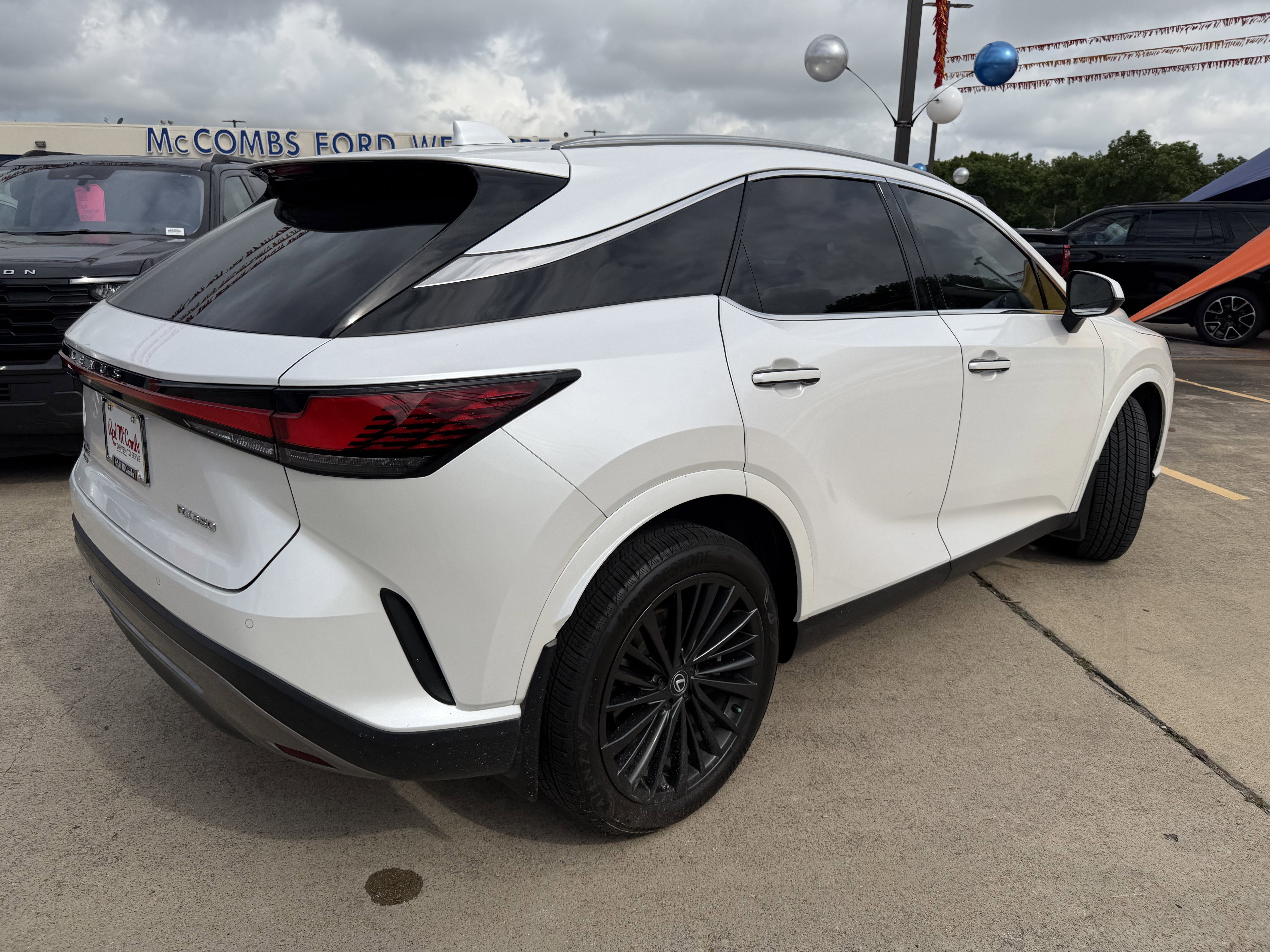 Used 2024 Lexus RX 350 Premium w/ Accessory Package (Z1) FWD image 5