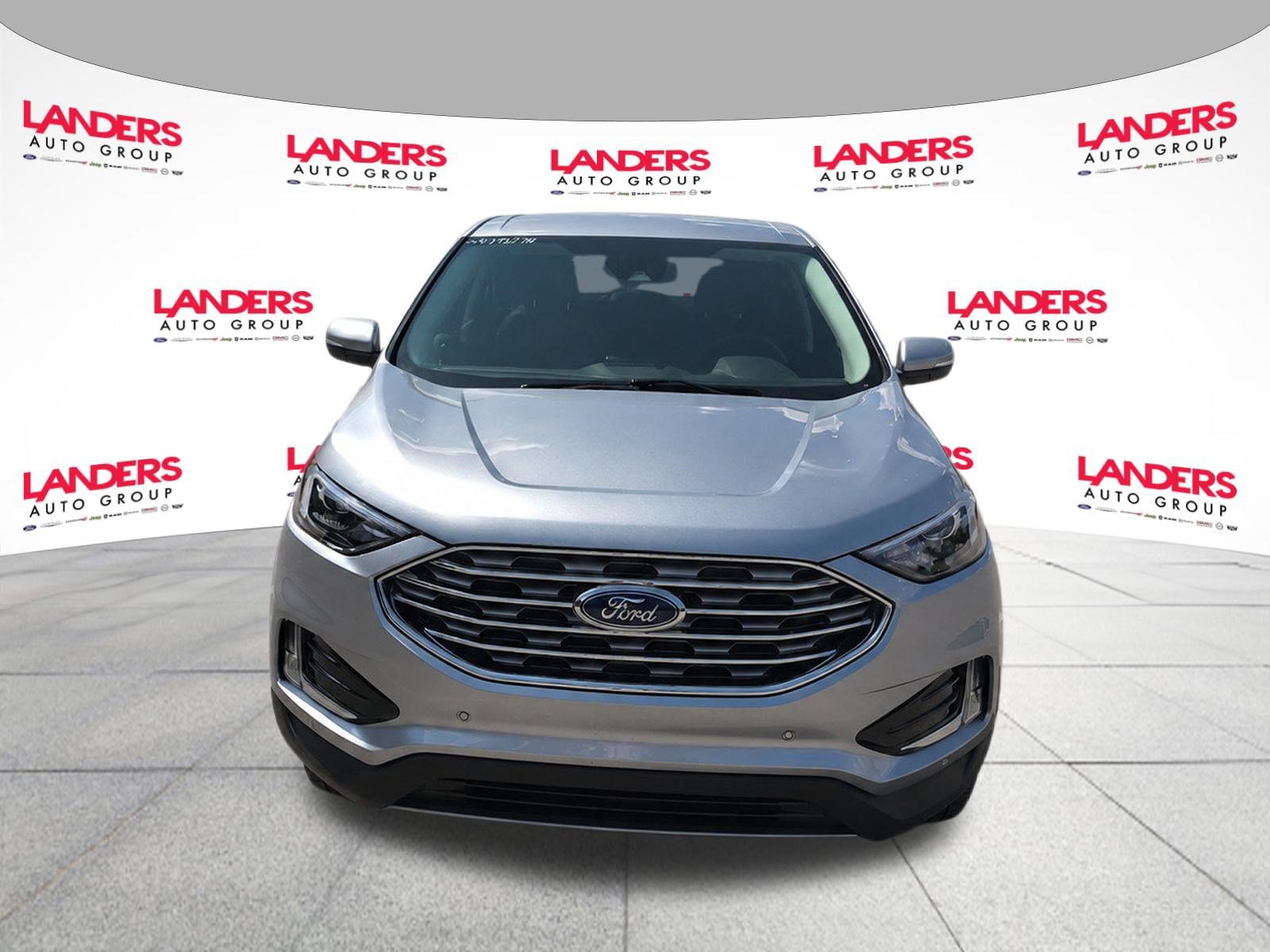 Certified 2024 Ford Edge Titanium AWD/4WD image 2