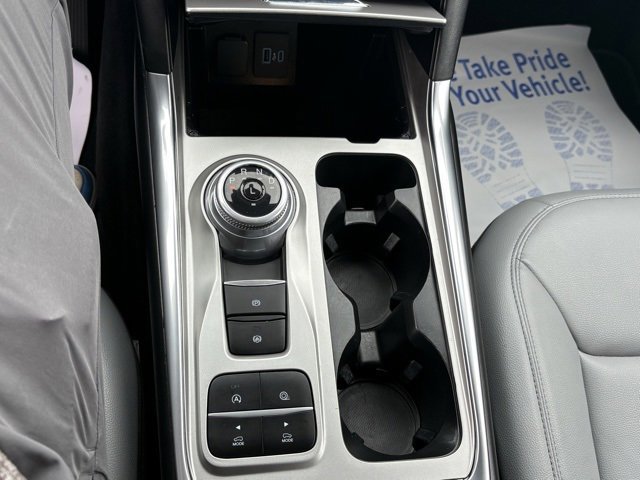 Certified 2021 Ford Explorer XLT w/ Equipment Group 202A image 15