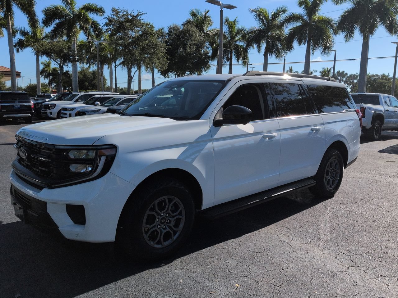 Certified 2025 Ford Expedition Max Active AWD/4WD image 8