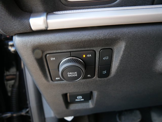 Certified 2025 Ford Expedition Active image 15