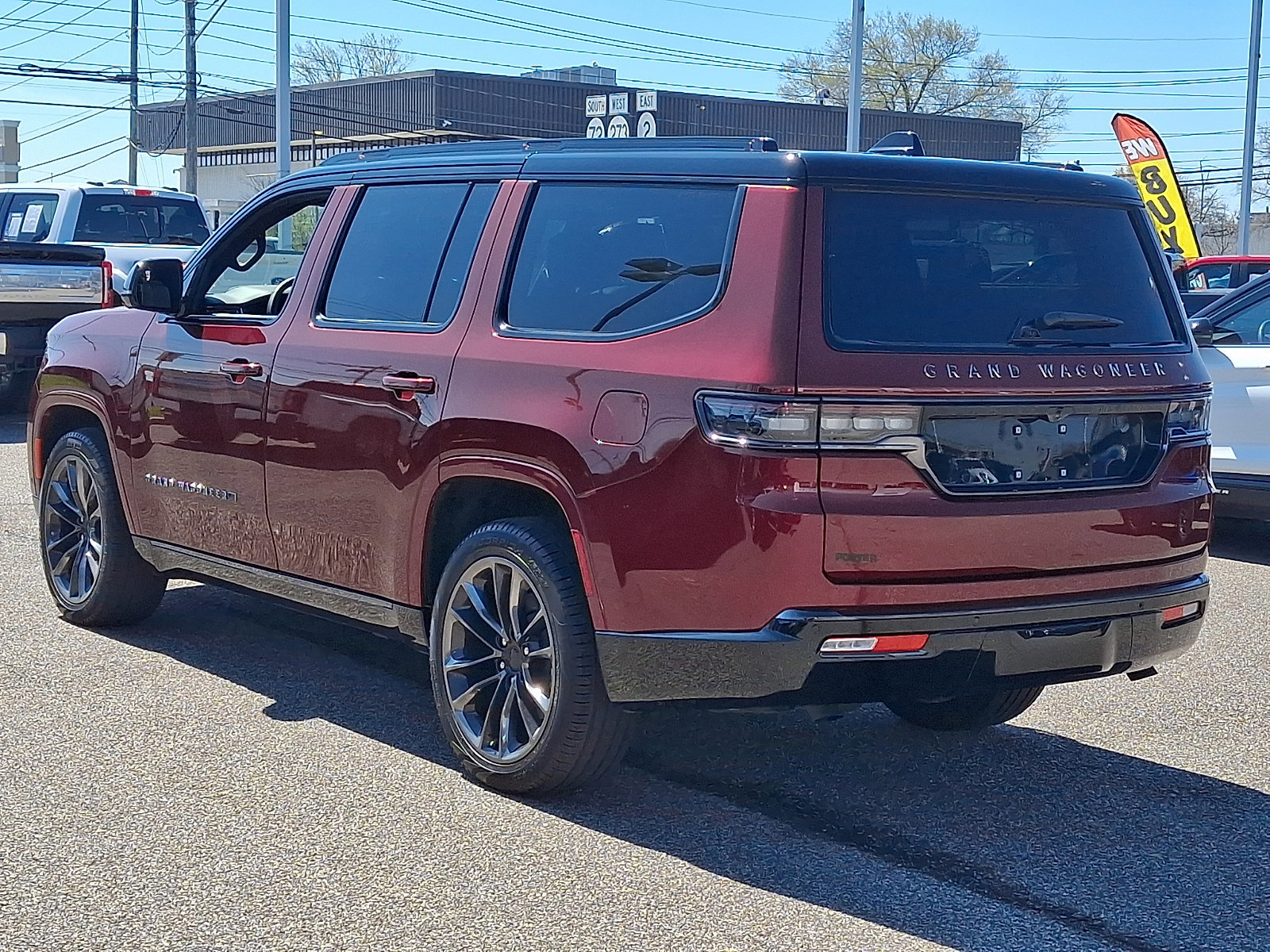 Used 2025 Jeep Grand Wagoneer Series II Obsidian w/ Quick Order Packagew 28T image 4