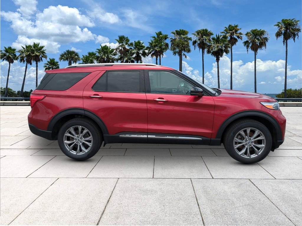 Certified 2023 Ford Explorer Limited w/ Equipment Group 301A AWD/4WD image 9