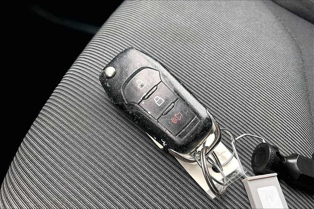 Certified 2022 Ford Maverick XL FWD image 11