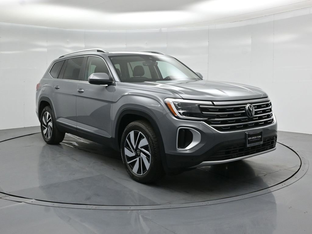 Used 2025 Volkswagen Atlas SEL AWD/4WD image 6