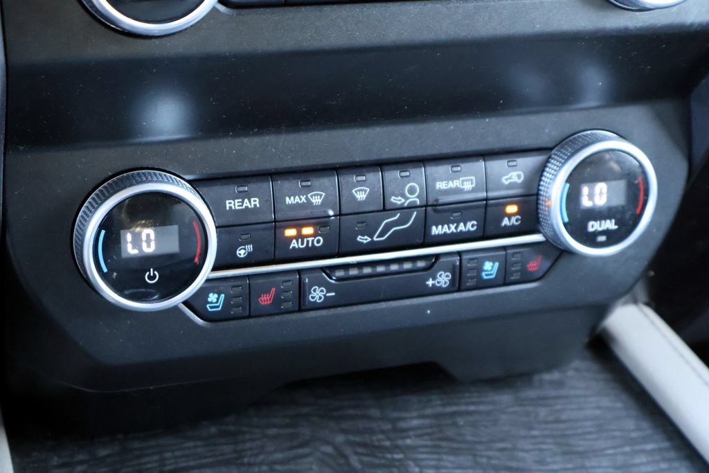 Certified 2021 Ford Expedition Limited RWD image 38