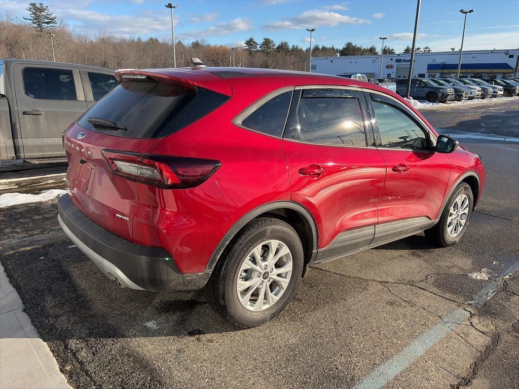 Certified 2025 Ford Escape Active w/ Cold Weather Package image 7