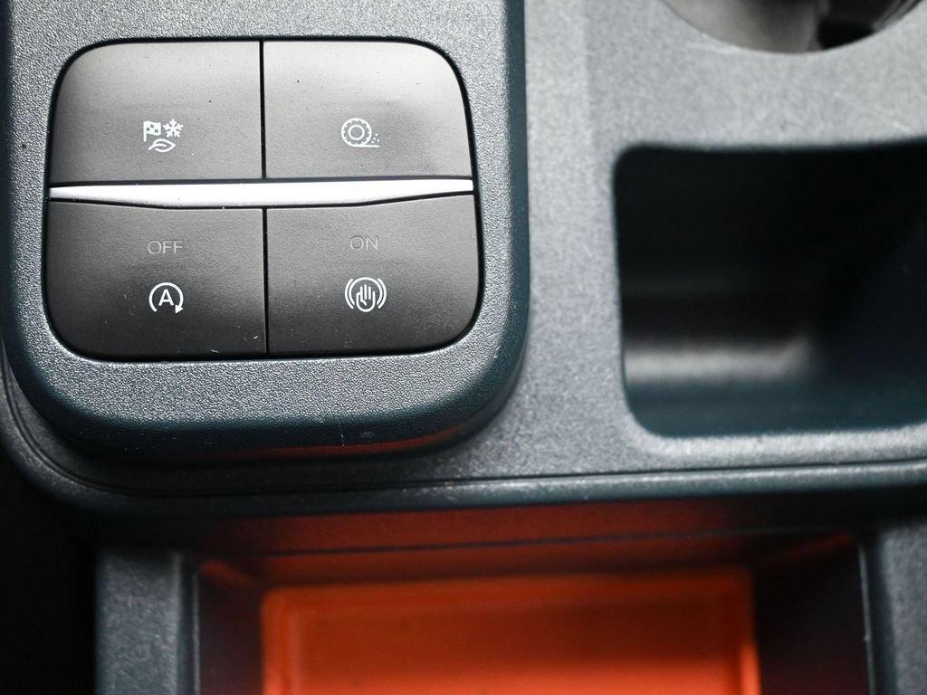 Certified 2024 Ford Maverick XLT FWD image 16