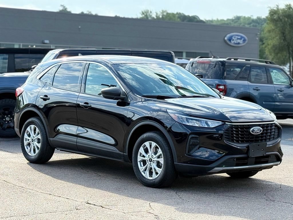 Certified 2024 Ford Escape Active AWD/4WD image 23