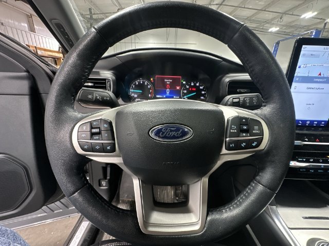 Certified 2024 Ford Explorer Limited w/ Limited Technology Package AWD/4WD image 15