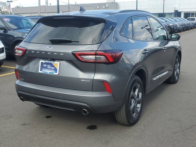 Certified 2024 Ford Escape ST-Line w/ Tech Pack #1 AWD/4WD image 4